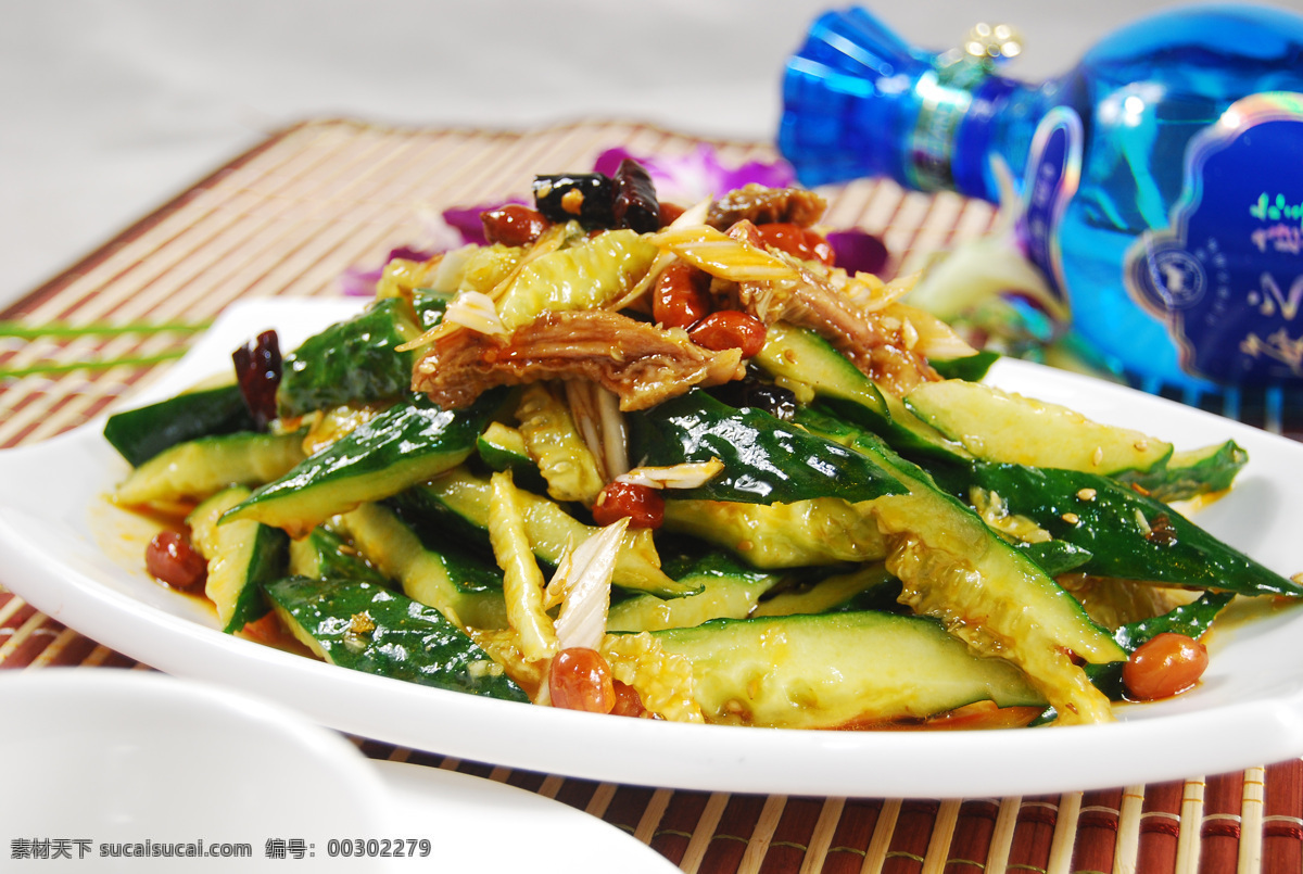 黃瓜拌菜 拌菜 大拌菜 涼菜 時(shí)蔬拌菜 涼拌菜 餐飲美食 傳統(tǒng)美食