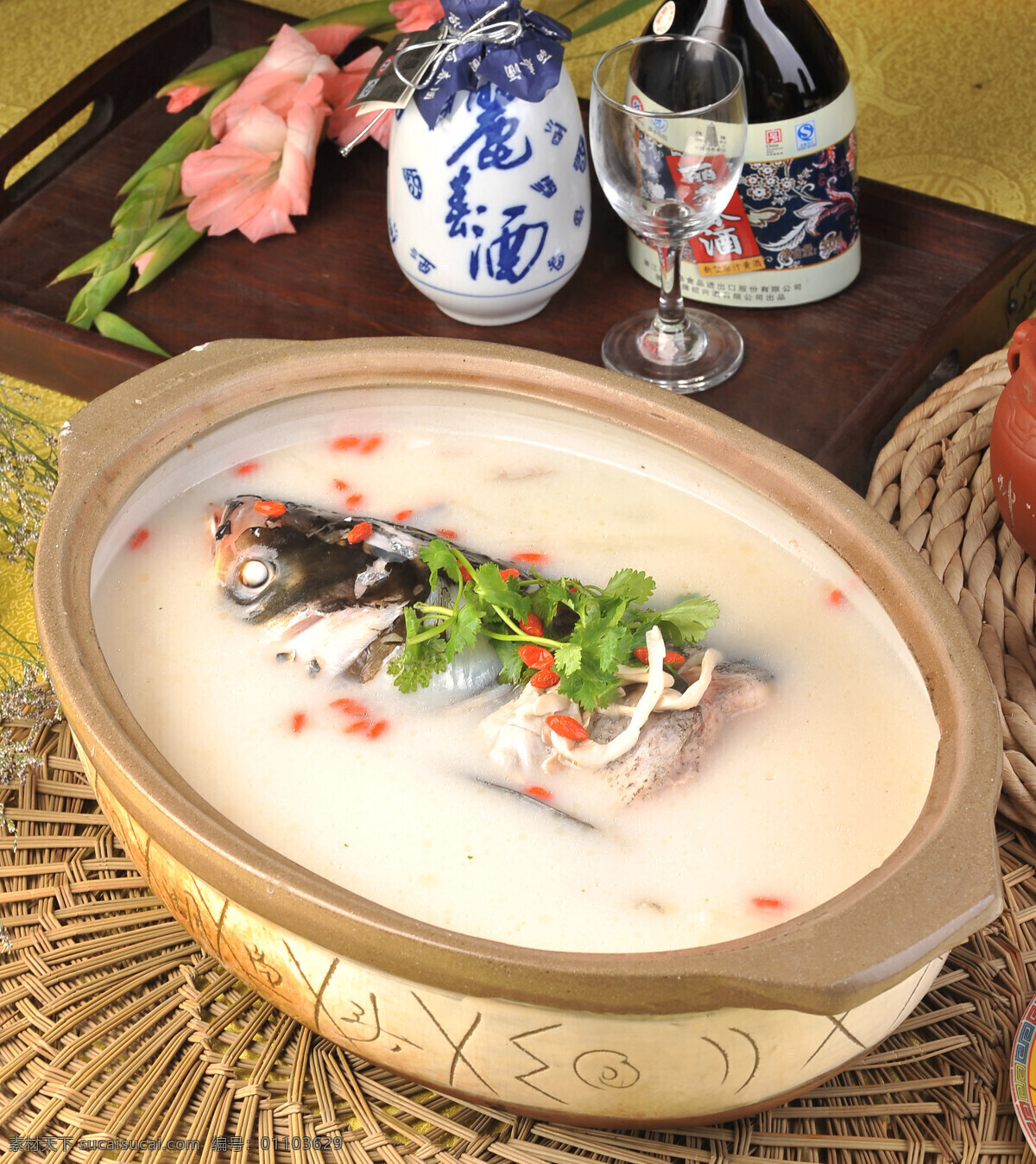 天目湖 砂鍋 魚(yú)頭 砂鍋魚(yú)頭 清燉魚(yú)頭 奶湯魚(yú)頭 砂鍋大魚(yú)頭 魚(yú)頭湯 濃湯燉鍋 丸子 魚(yú)丸 天目湖魚(yú)頭 傳統(tǒng)美食 餐飲美食 高清菜譜用圖