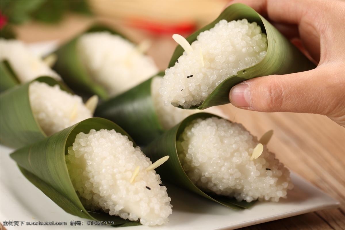粽子 江南風(fēng)味 嘉興粽子 甜味咸味俱備 粽子真空包裝 精選原料 餡料豐富 端午禮盒 送禮自用 嘉興特產(chǎn) 鮮肉粽牛肉粽 紅燒排骨 粽紫薯粽 桂花豆沙粽 美食粽子 餐飲美食 傳統(tǒng)美食