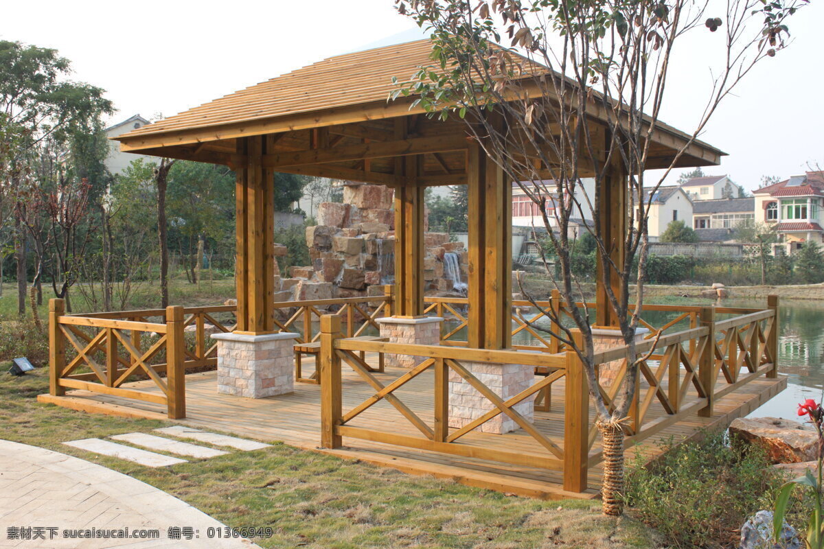 悠閑木屋 度假 涼亭 石階 湖光春色 綠樹(shù) 旅游 休閑 園林建筑 建筑園林
