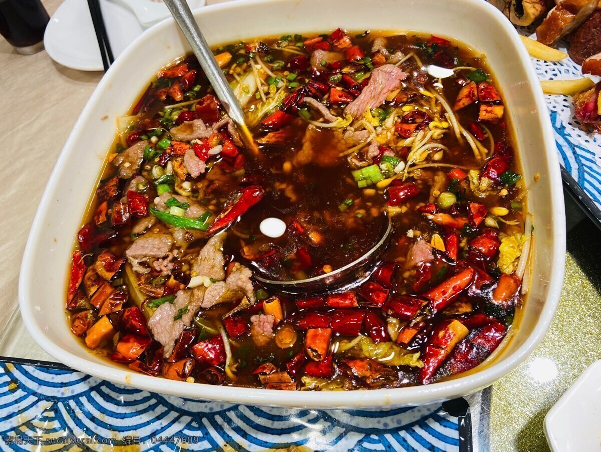 水煮牛肉图片 水煮牛肉 水煮肉片 麻辣牛肉 水煮肥牛 麻辣肉片 香辣牛肉 泼辣牛肉 椒麻牛肉 沸腾肉片 餐饮美食 传统美食