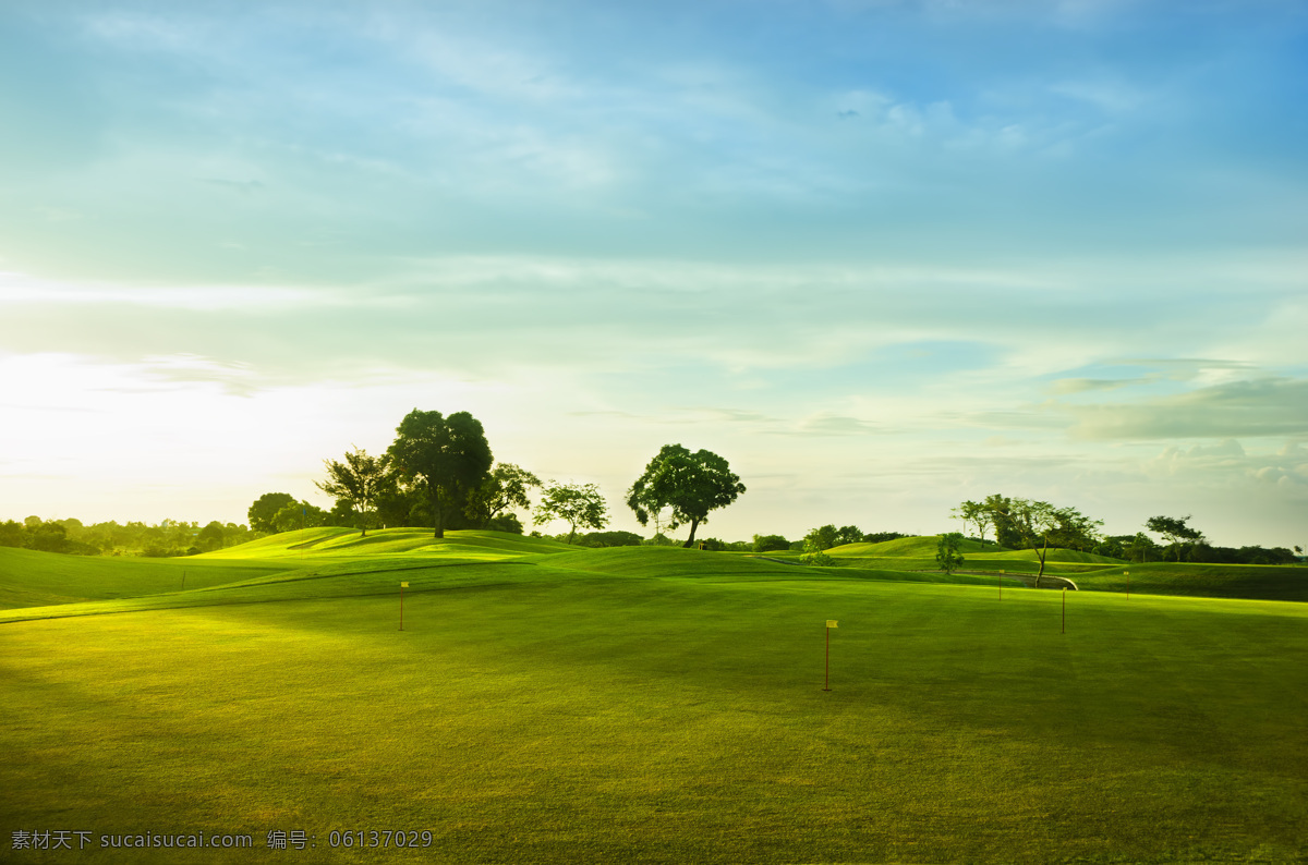 高尔夫球场 高尔夫 球场 草地 草原 草坪 蓝天白云 非洲大草原 挥杆 草皮 草场 自然景观 山水风景
