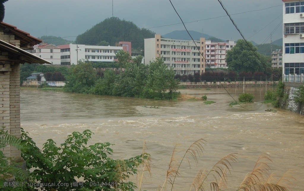 洪水滔滔 洪水 洪流 河水暴漲 洪水肆虐 暴雨洪災(zāi) 自然風(fēng)景 自然景觀