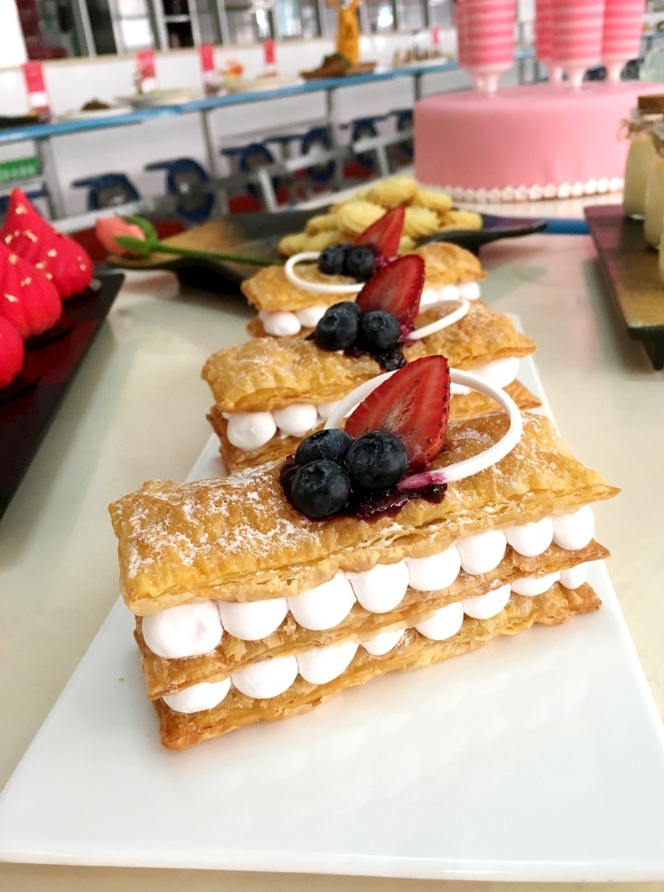 西點(diǎn) 甜點(diǎn) 蛋糕 法師甜點(diǎn) 拿破侖蛋糕 餐飲美食 西餐美食