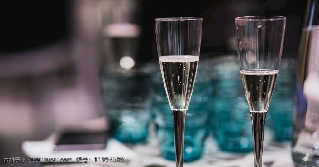 雞尾酒 桌子 青色眼鏡 白色圖片 白色 青色 眼鏡 喝 玻璃器皿 喝水杯 餐廳 醇 紅酒杯 慶典 優(yōu)雅 晚餐 室內(nèi) 香檳長笛 馬提尼酒杯 玻璃 爽快 飲食 家用設備 前景聚焦 特寫 透明 商業(yè) 夜生活 豪華 馬蒂尼雞尾酒 生活 生活百科 娛樂休閑