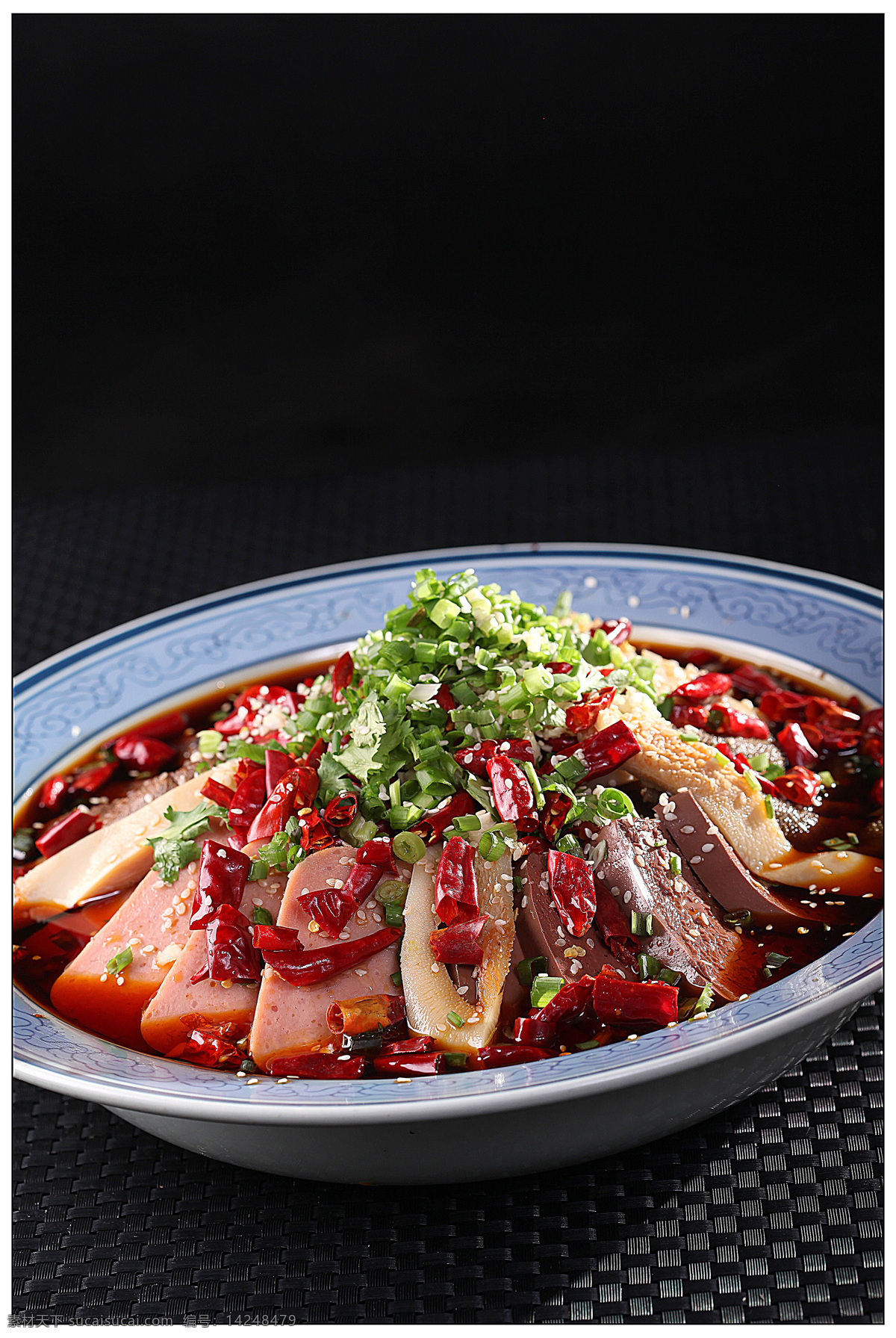 毛血旺圖片 炒菜 家常菜 特色菜 熱菜 美食 美味 八大菜系 湯羹 菜譜 菜名 小炒 炒飯 燒菜 涼菜 菜肴 佳肴 小吃 鍋?zhàn)?燒烤 油炸 紅燒 爆炒 清蒸 油燜 海鮮 刺身 主食 副食 米飯 面條 醬爆 點(diǎn)心 毛血旺 餐飲美食 傳統(tǒng)美食