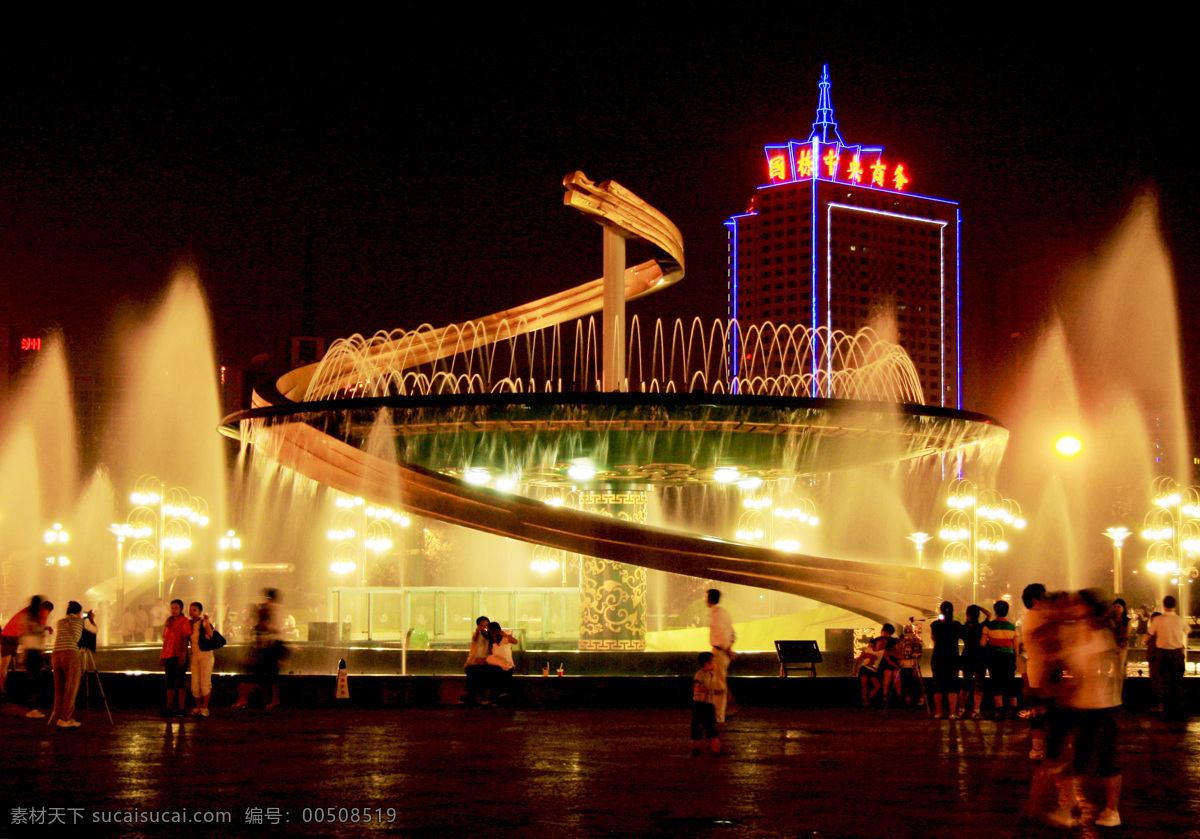 天府广场 彩灯 成都 建筑 喷泉 人群 休闲 夜景 风景 生活 旅游餐饮