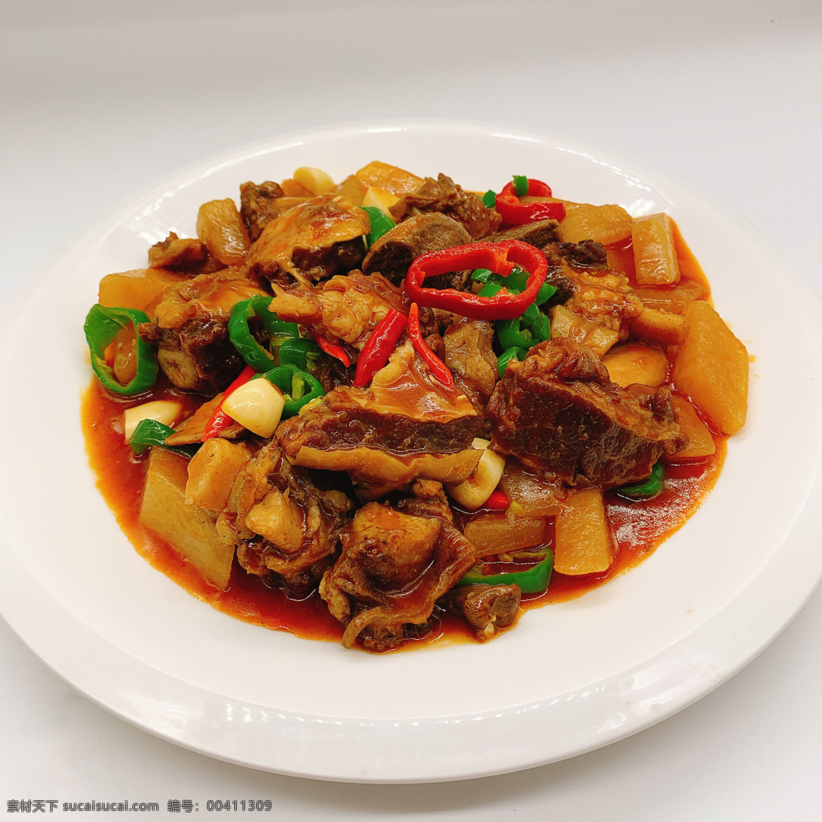 土豆焖牛肉 土豆 牛肉 炒菜 川菜 餐饮美食 传统美食