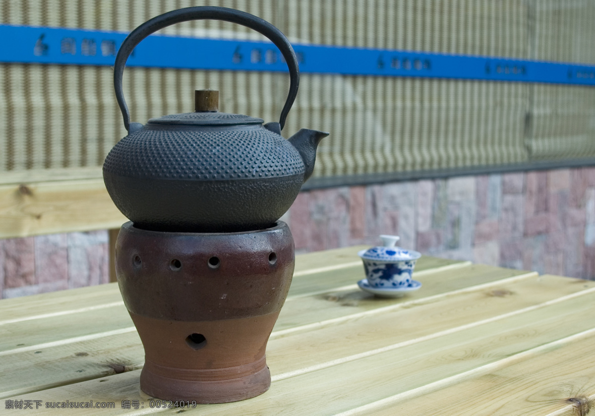 茶炉 上 茶壶 茶杯 煮茶炉 茶馆 品茶 煮茶 喝茶 茶道 生活情趣 生活百态 生活素材 生活百科