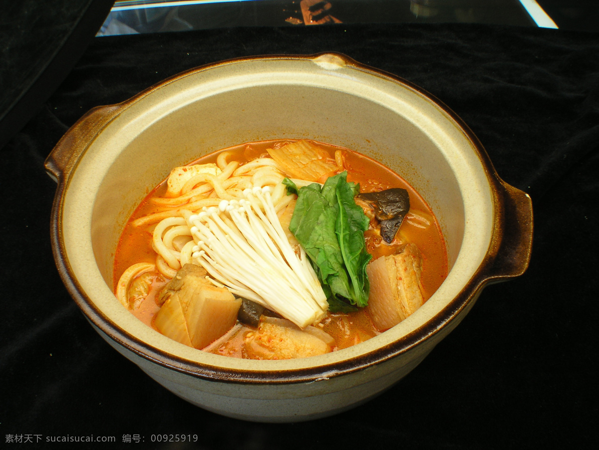 泡菜 汤 炖菜 炖品 炖汤 金针菇 砂锅 泡菜汤 菜 风景 生活 旅游餐饮