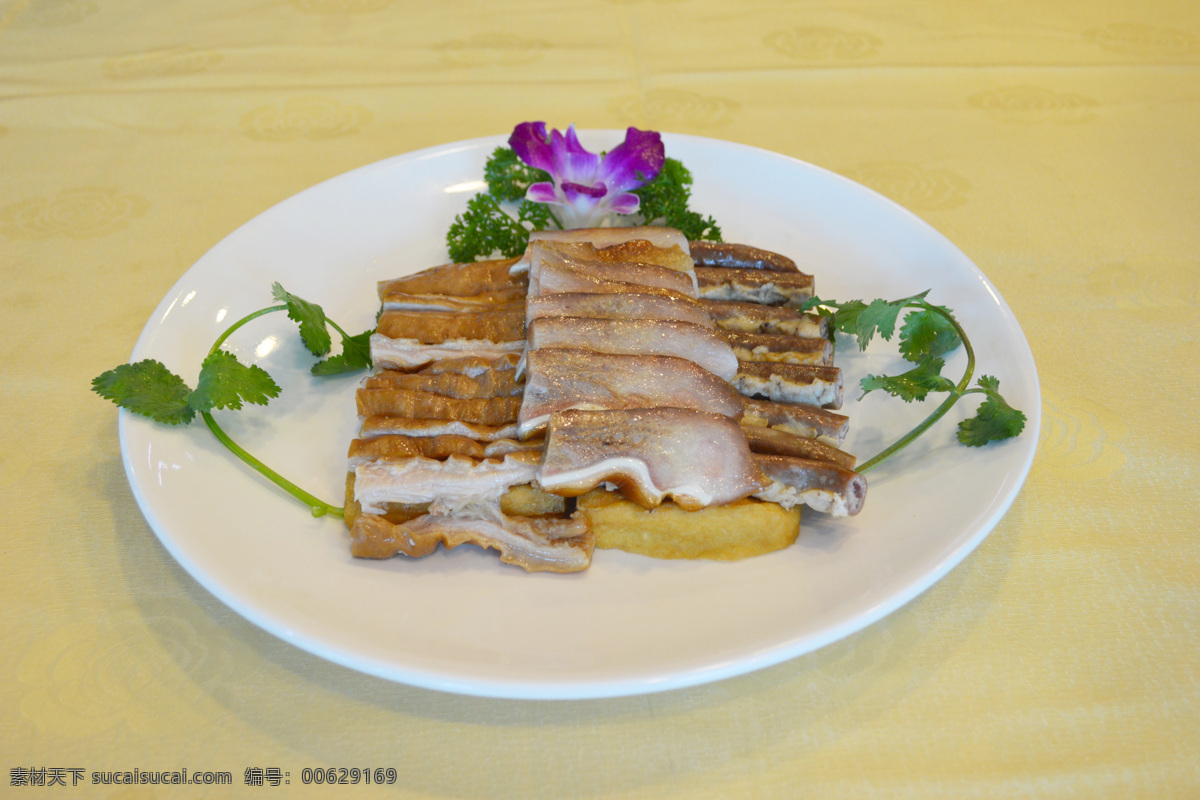 卤水拼盘 卤水 卤水菜 拼盘 特色小吃 菜 特色菜 菜谱 餐饮美食 传统美食 黄色