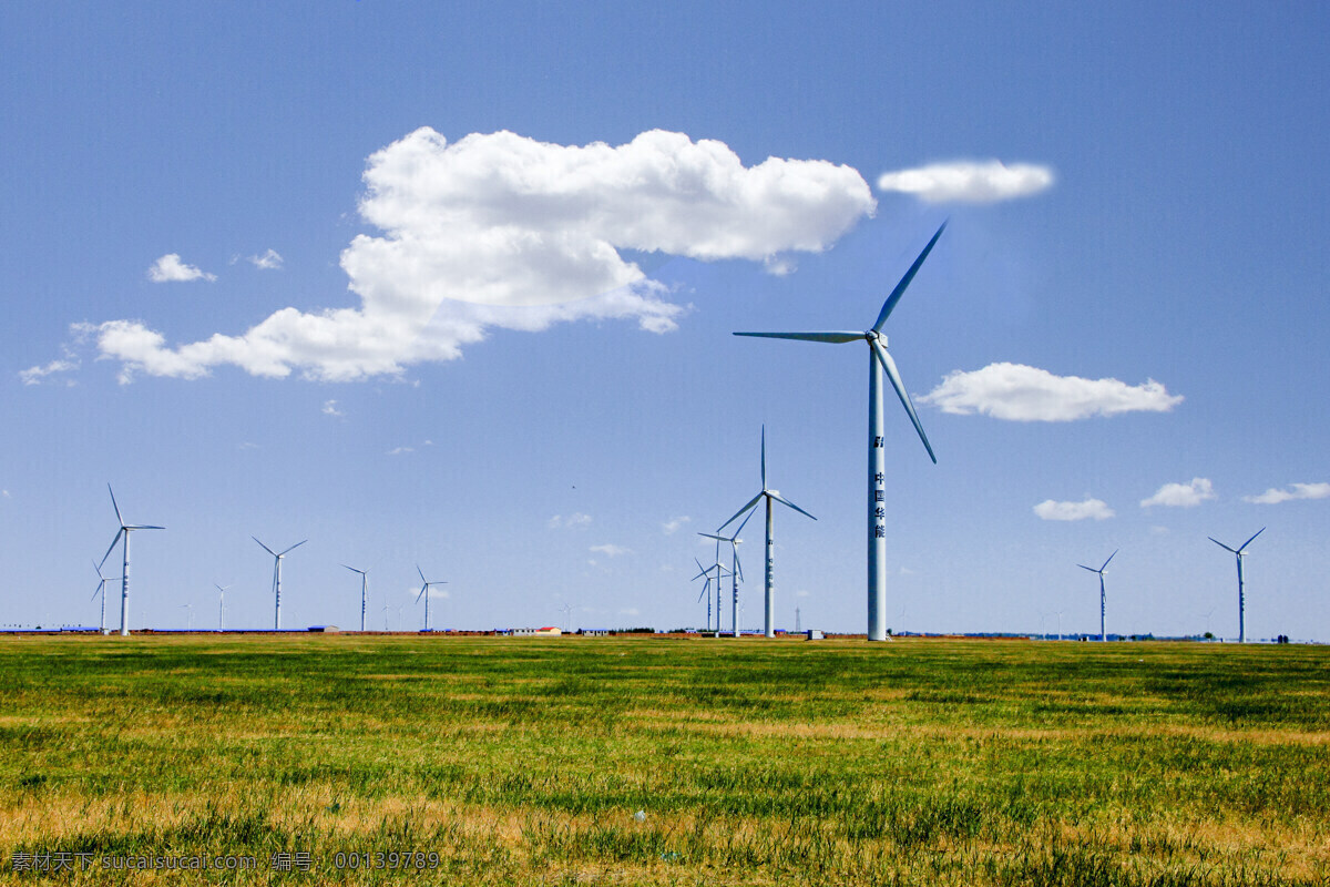 蓝天 下 风力 发电 工业生产 现代科技