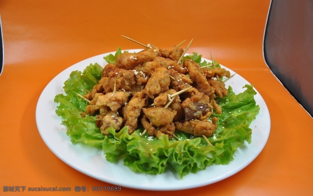 孜然肉串 孜然 肉串 牙签肉 拍摄箱 中餐 菜品 传统美食 餐饮美食