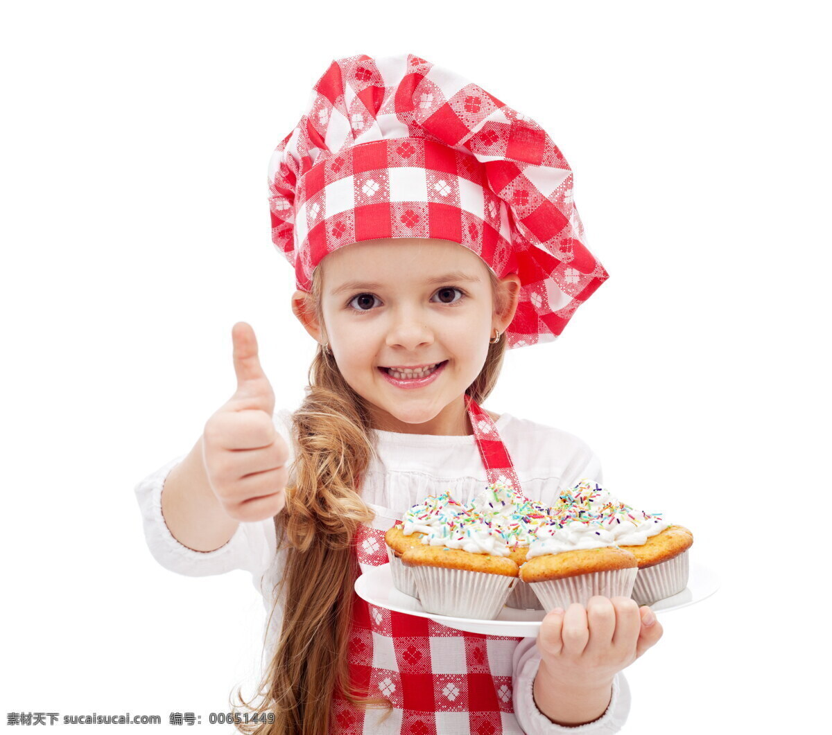 小 厨师 儿童 美女 可爱 蛋糕 甜点 女孩 外国人 称赞 商务人士 人物图片