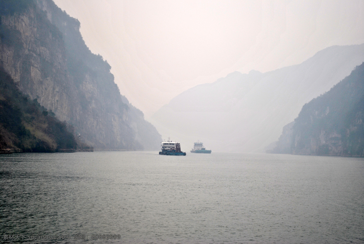 长江三峡 船 长江 三峡 江水 宜昌 西陵峡 国内旅游 旅游摄影