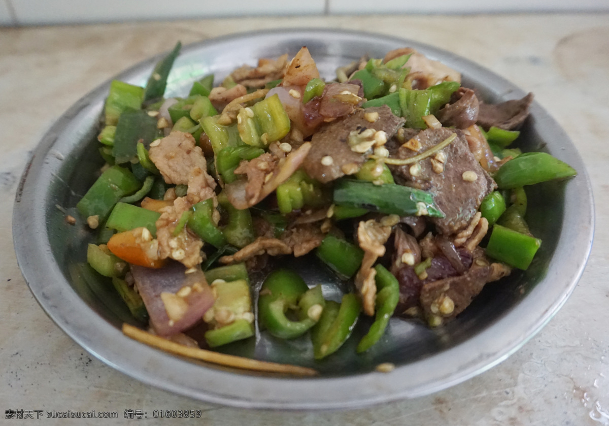 青椒炒猪杂 青椒 猪肉 川菜 辣椒炒肉 美食 美味 营养健康 传统佳肴 养颜 美容 餐饮美食 传统美食 美食照片
