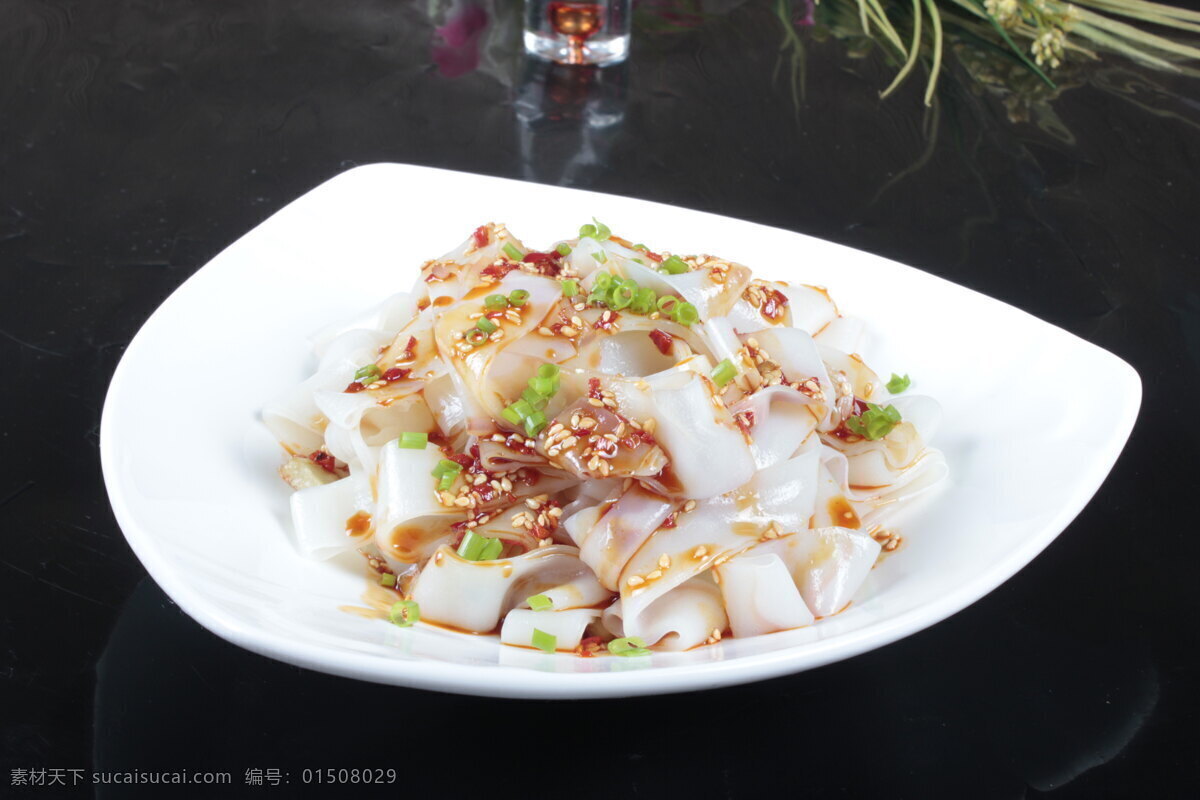 凉皮 美食 菜品 菜谱 餐饮 中餐 食品 传统美食 餐饮美食 粤菜 湘菜 淮阳菜 上海菜 北京菜 鲁菜 东北菜 拉皮 高清 写真照片