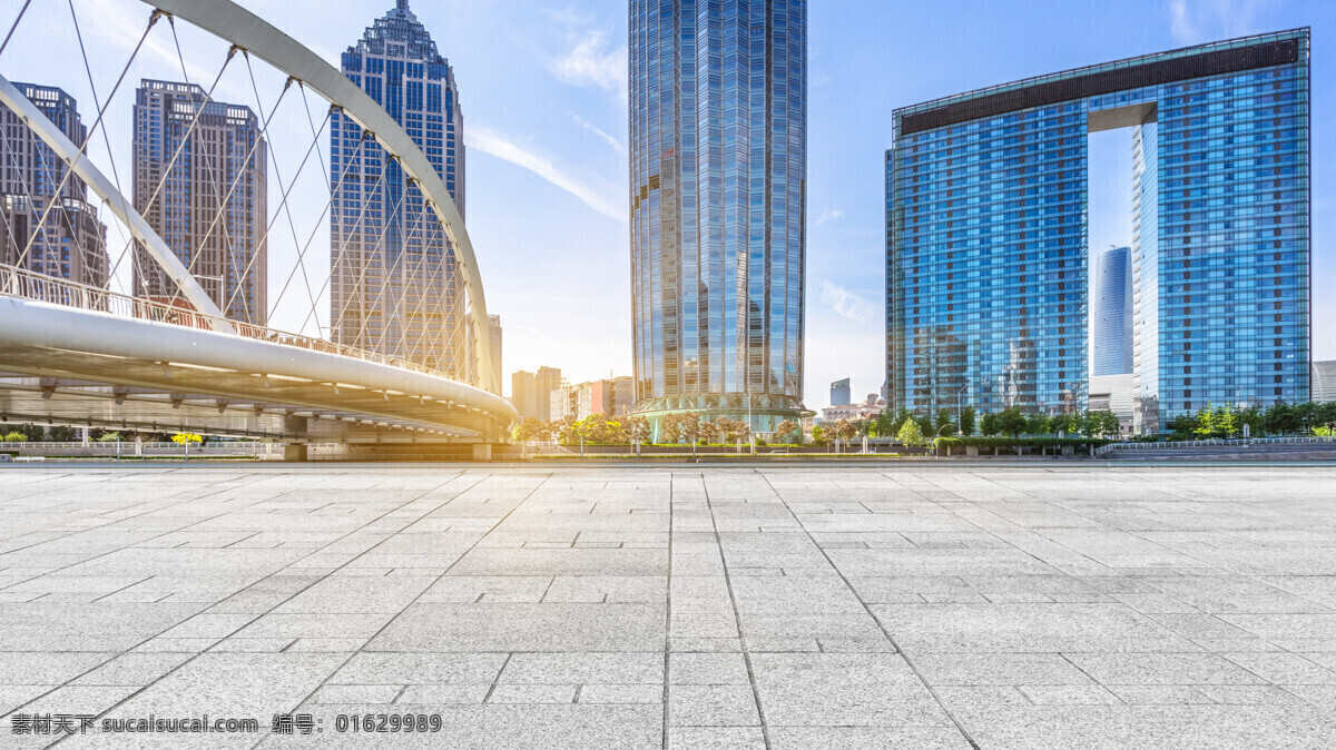 城市街道 高楼 建筑 天空 大厦 建 街道 城市 街头 行人 道路 斑马线 马路 红灯绿灯 国外街道 汽车 繁华 商务 人物 科技 运动 自然景观 建筑景观