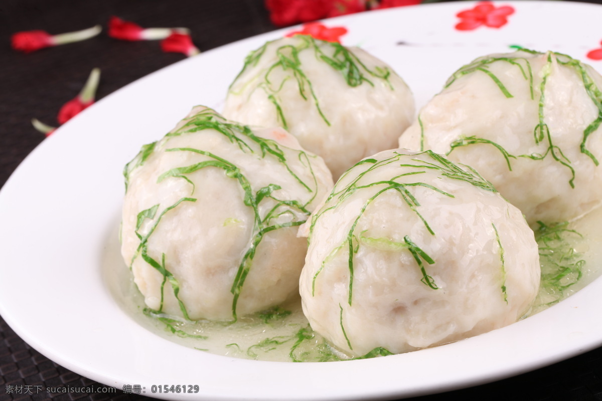 鳕鱼 鲜 虾 狮子头 鲜虾 海鲜 圆盘 白盘 餐饮美食 传统美食