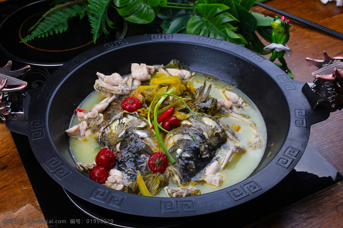 美蛙鱼头 美食 美味 可口 鱼头 牛蛙 火锅 热菜 酸菜味 餐饮美食 传统美食