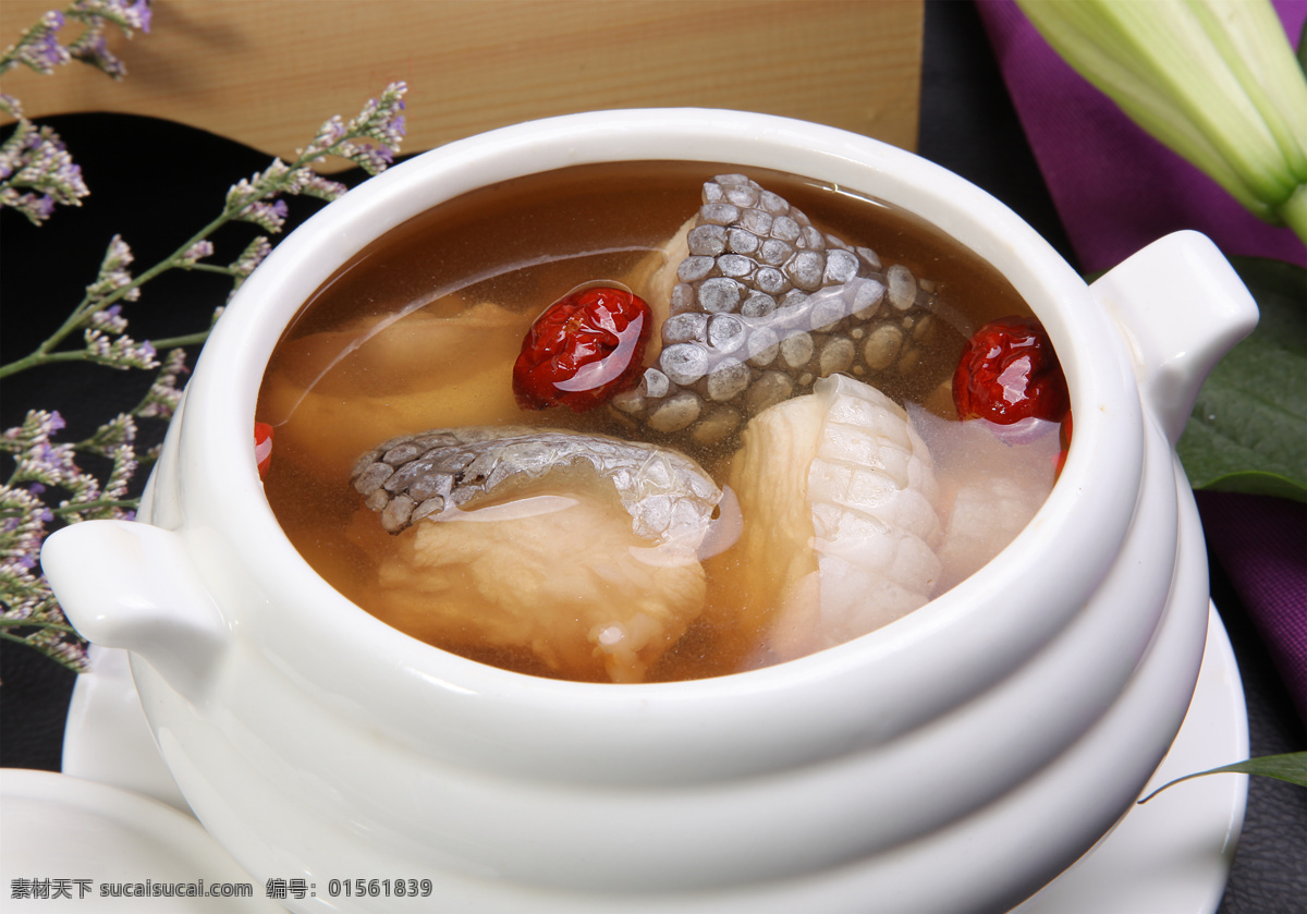 川贝炖鳄鱼汤 美食 传统美食 餐饮美食 高清菜谱用图