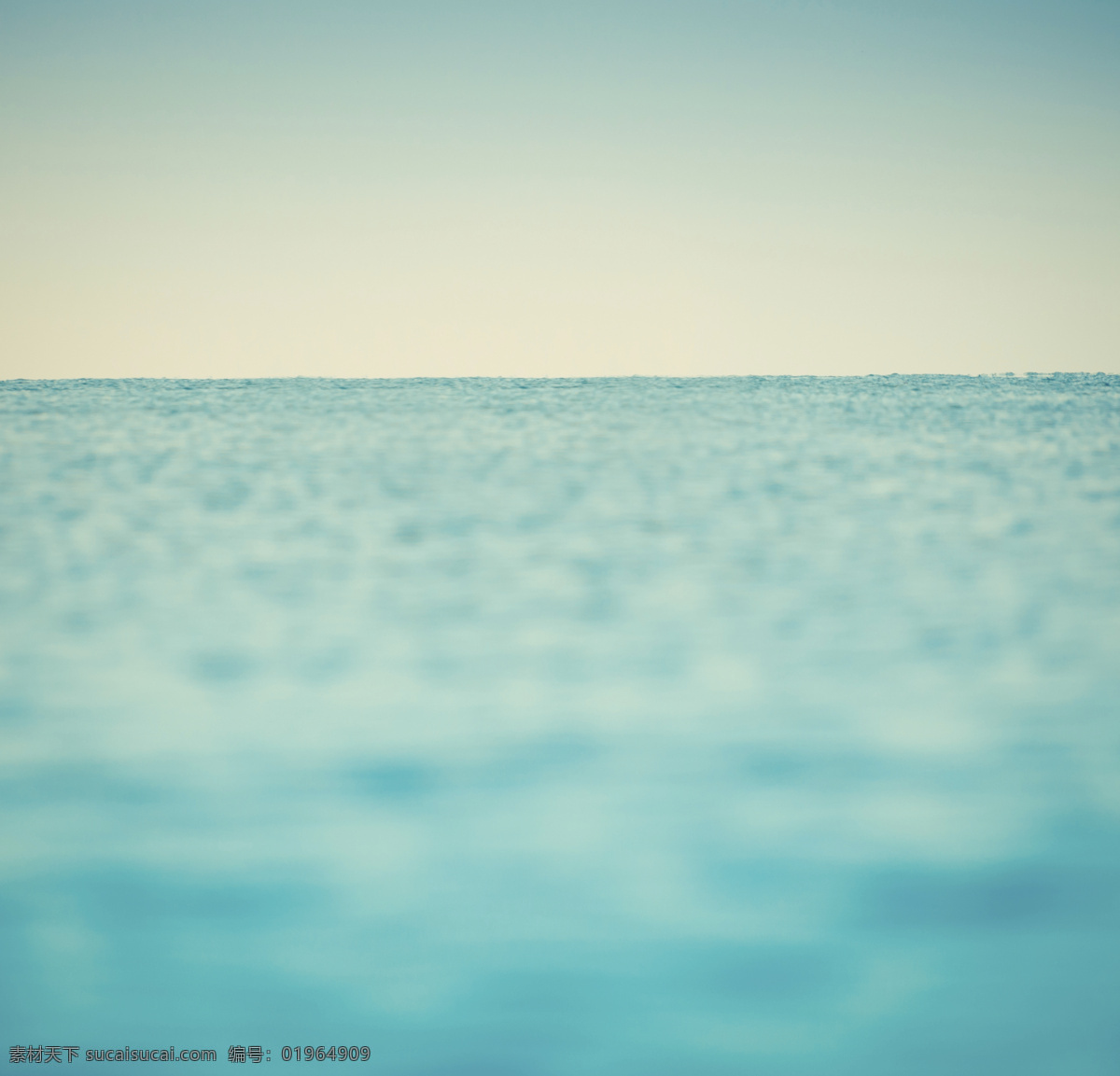 平静 海面 大海 海水 海浪 天空 平静的海面 大海图片 风景图片
