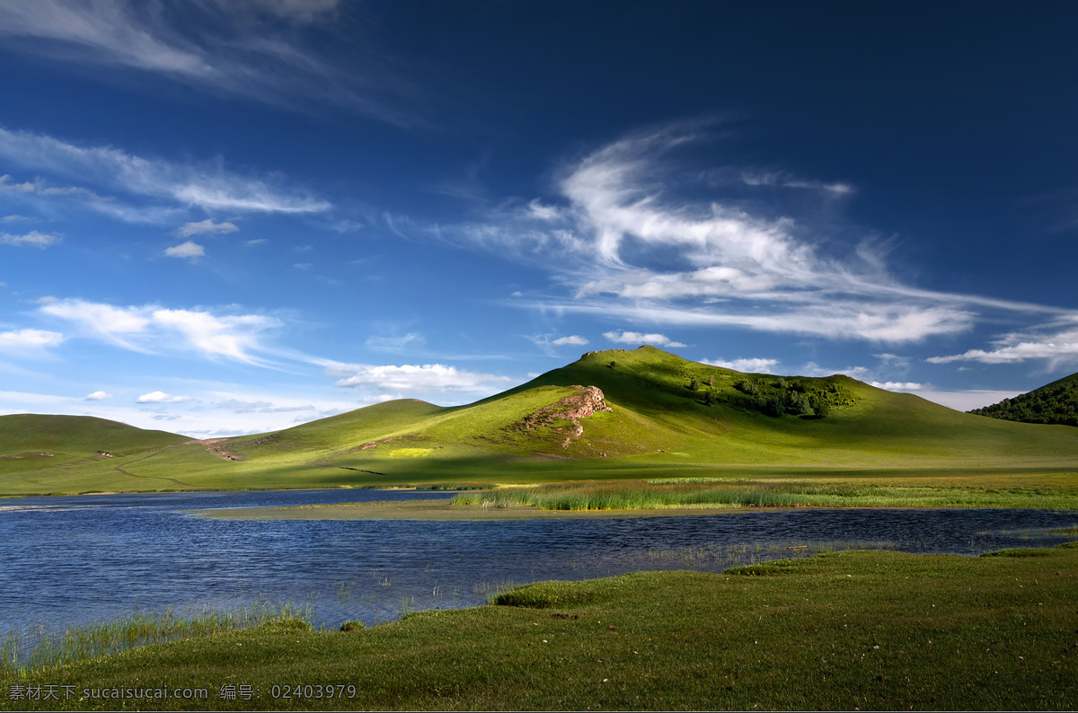 风景图片 红色的云 云彩 金色霞光 云层 火烧云 公路 森林 草地 旷野 美景 大自然 美丽景色 晚霞 红霞 黄昏 日落 霞光 彩云 云朵 红色云霞 晚霞彩云 日落美景 傍晚 夕阳 夕阳西下 天空 彩霞 灿烂 红色 落日 落日余晖 光芒 摄影照片 自然景观 自然风景