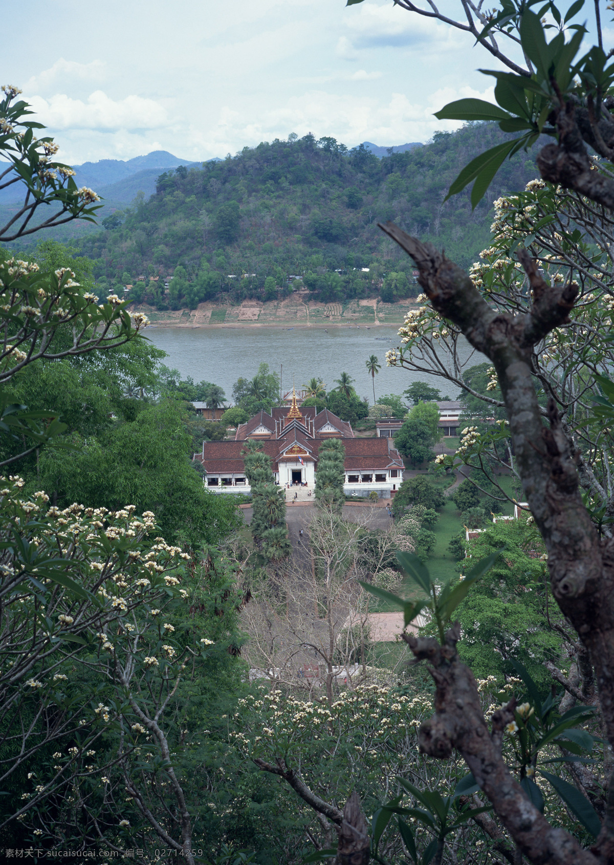 老挝 风景 山水 树 天空 装饰素材 山水风景画