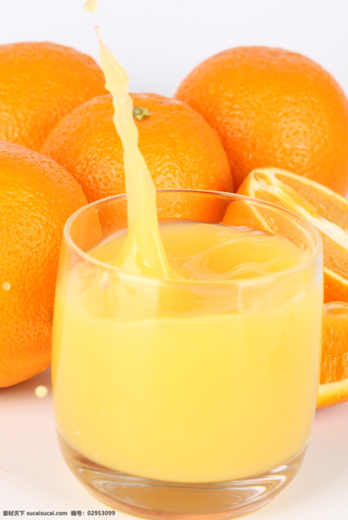 餐饮美食 橙汁 果汁 酒 水果 鲜橙 鲜橙多 饮料 健康水果 健康饮料 饮料酒水 psd源文件 餐饮素材