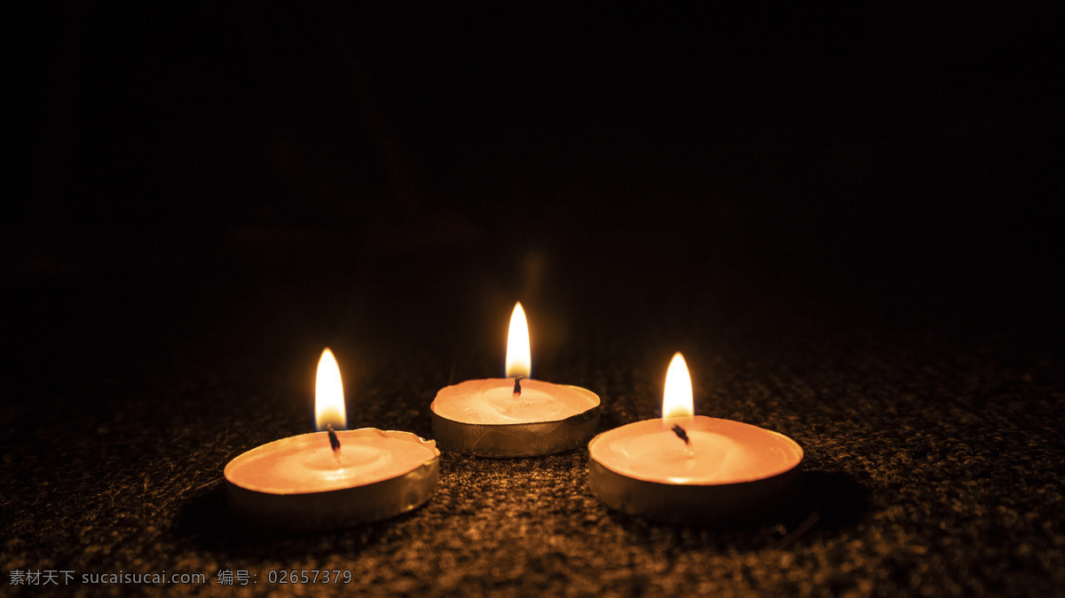祈祷 祈福 商业摄影 商业 黑色 纯黑 蜡烛 亮光 烛光