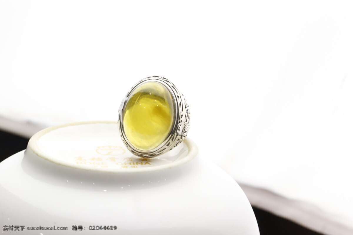 虫珀戒指 金珀戒指 缅甸琥珀 缅甸珠宝 宝藏 收藏 精品手串 琥珀精品 珠宝高清照片 文化艺术