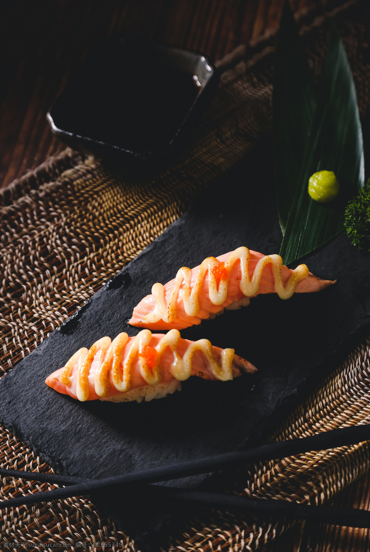 沙拉 三 纹 鱼 寿司 美味 精致 日本 三纹鱼 餐饮美食 西餐美食