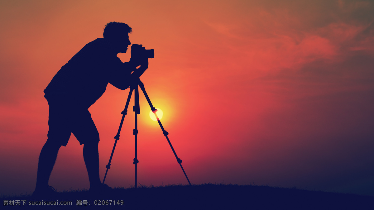 拍照 摄影师 拍摄器材 拍摄 照相机 相机 夕阳 人物 三脚架 人物摄影 自然景观 自然风景