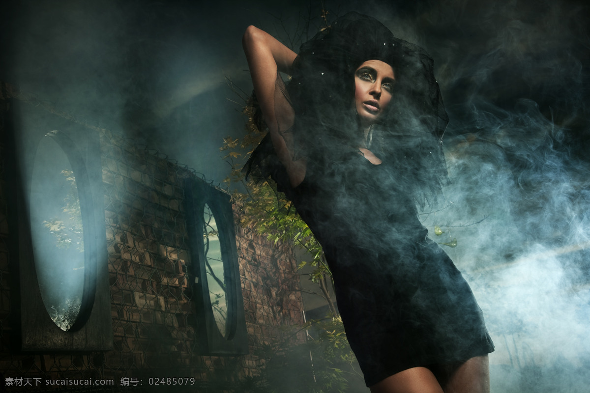 女巫图片素材 女性 女巫 魔幻 诡异 烟雾 朦胧 阴森 美女图片 人物图片