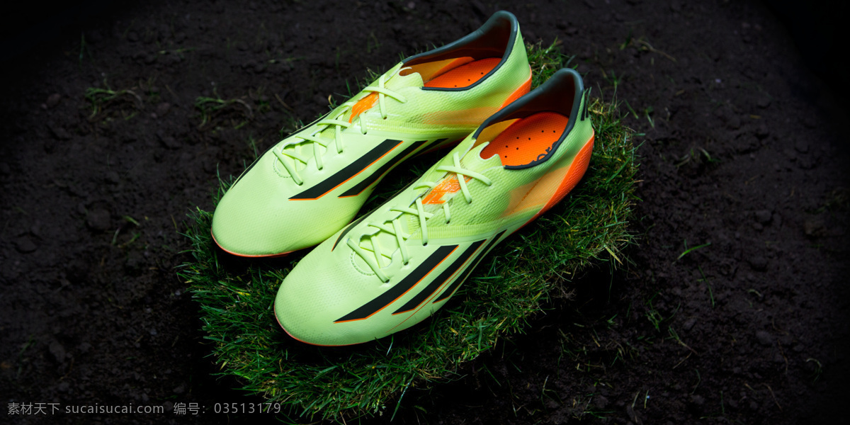 顶级 足球鞋 adidas 广告 生活百科 体育用品 宣传 顶级足球鞋 矢量图 日常生活