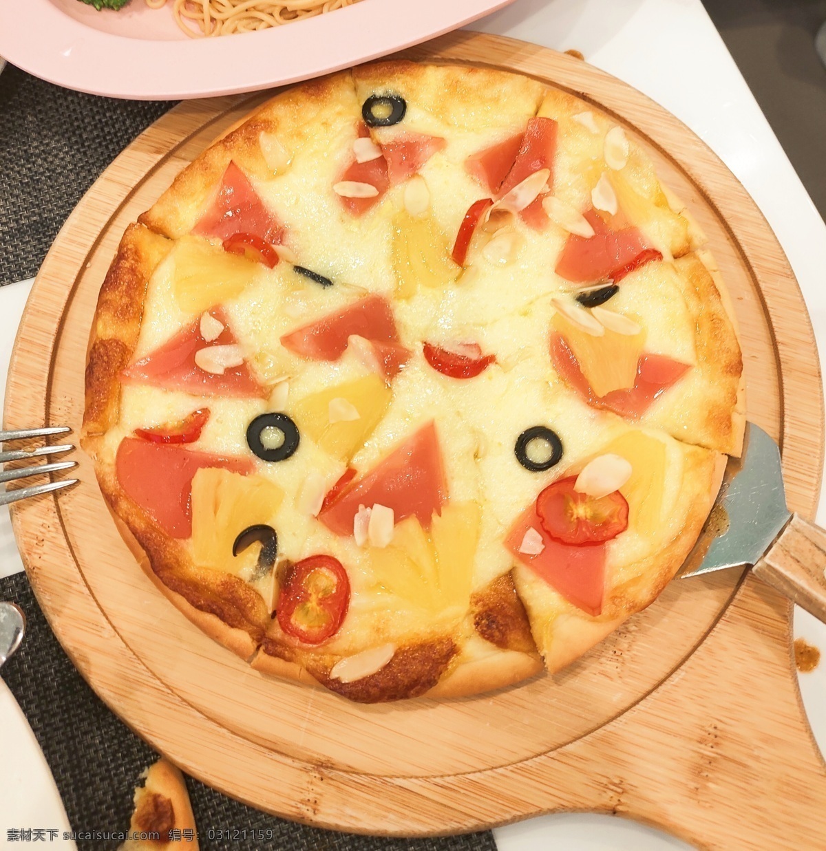 水果披萨图片 水果披萨 披萨 美味水果披萨 新鲜披萨 多水果披萨 美食 餐饮美食 西餐美食