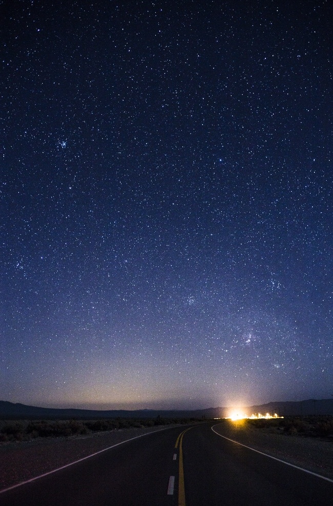 马路星空 马路 星空 黑夜 天空 宇宙 繁星 图片类 旅游摄影 自然风景