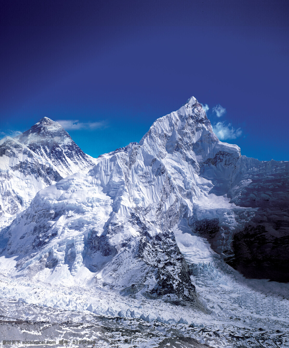 珠峰竖版 国内名山 珠穆朗玛峰 世界极景 高耸山峰 终年积雪 蓝天白云 无限风光 旅游摄影 自然风景 摄影图库
