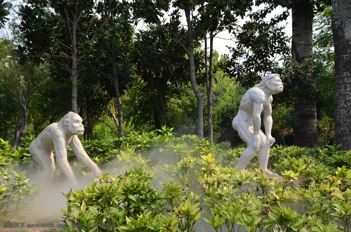 黄河风景区 雕塑 石塑 人类 猿猴 进化论 进化过程 人猿 赤裸 原始人类 现代人类 花草 绿草 绿树 树木 绿叶 黄河 风景 名胜区 旅游摄影 国内旅游
