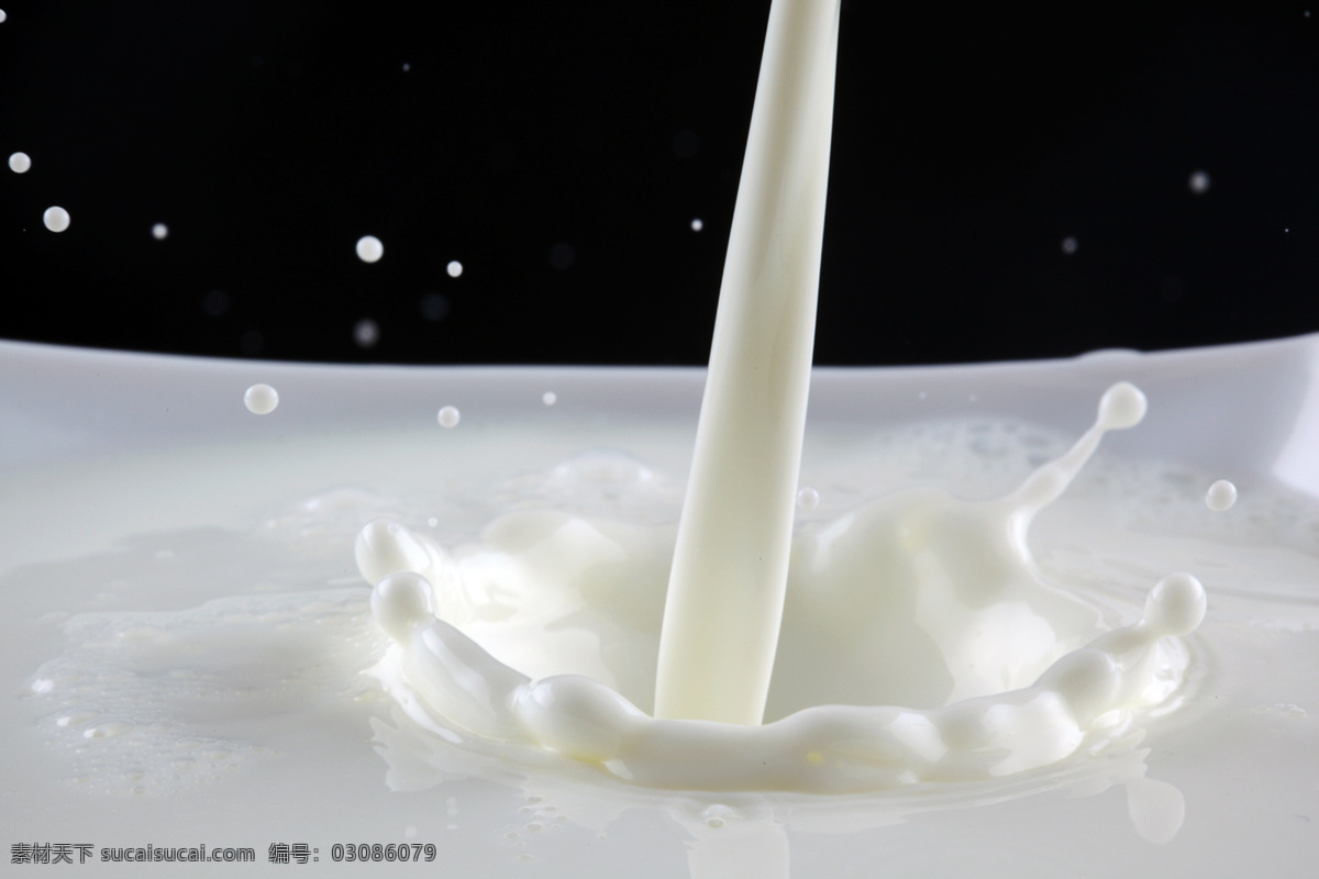 餐饮美食 动感 飞溅 牛奶 饮料 饮料酒水 饮品 动感牛奶 动感液体 乳白色液体 奶滴 psd源文件 餐饮素材