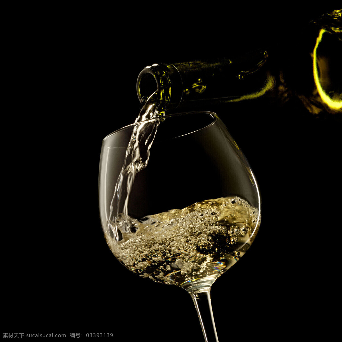 葡萄 美酒 红酒 饮品 葡萄酒 酒瓶 酒杯 高脚杯 玻璃杯 酒类图片 餐饮美食