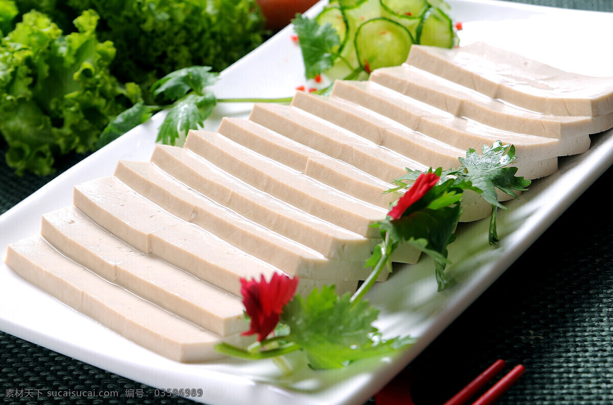 涮鲜豆腐 豆腐 香豆腐 冻豆腐 火锅食材 火锅涮菜 火锅菜品 火锅豆腐 火锅配菜 火锅白豆腐 火锅菜 餐饮美食 传统美食