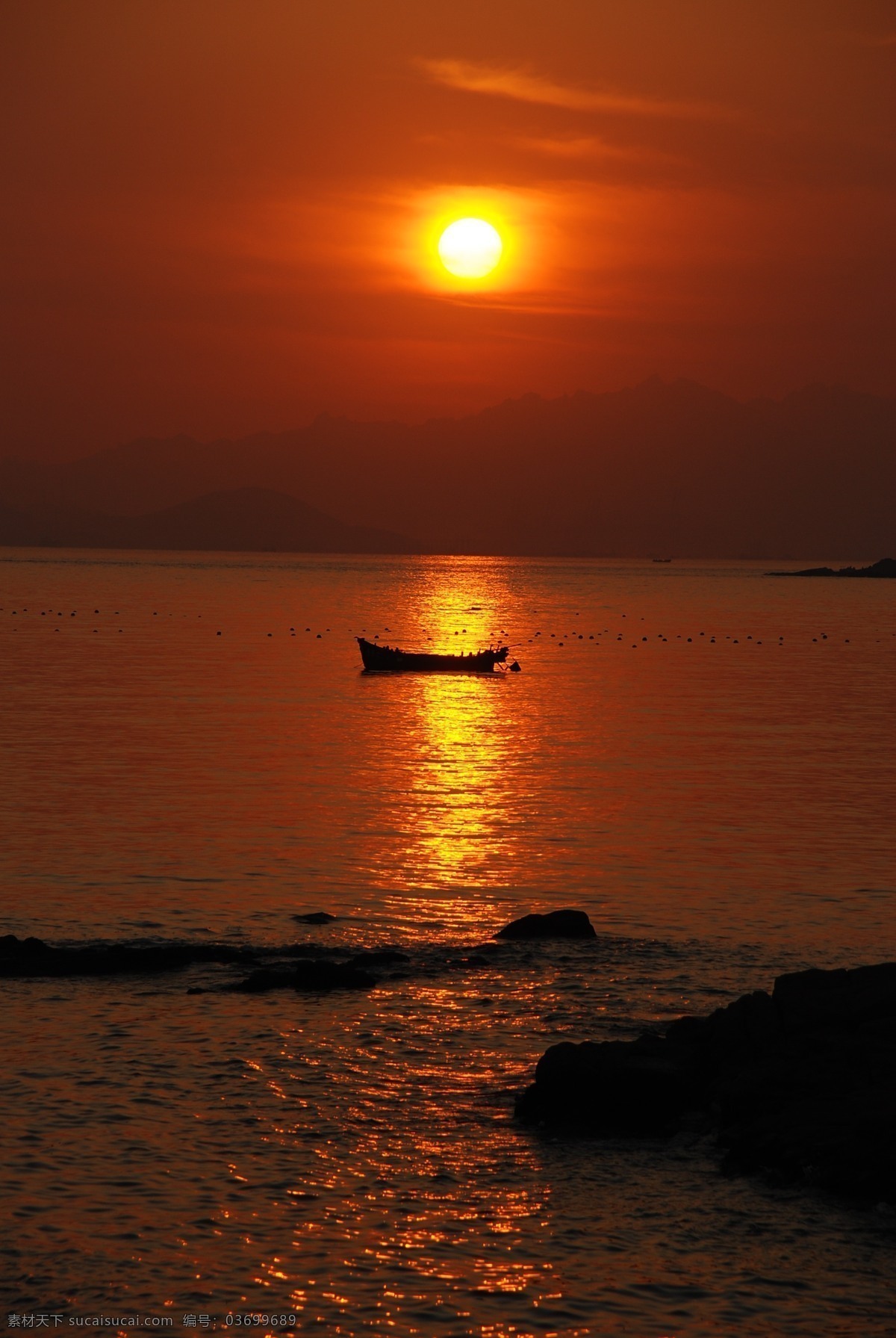 海边日落 海边 海岸 日落 夕阳 落日 渔船 自然风景 自然景观
