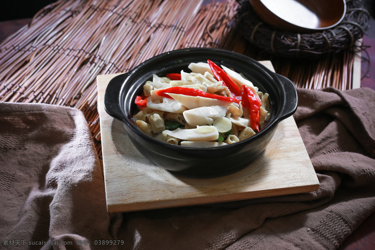 小肠 苦 笋 煲 猪小肠 沙煲 菜单 菜品 精致中餐 餐饮美食 传统美食