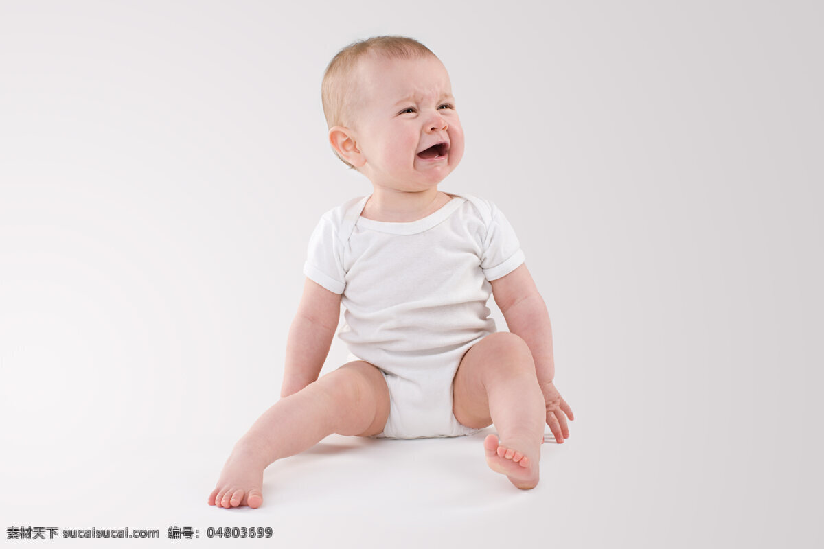 哭泣的婴儿 婴儿 金发 国外 白衣服 哭泣 人物图库 儿童幼儿
