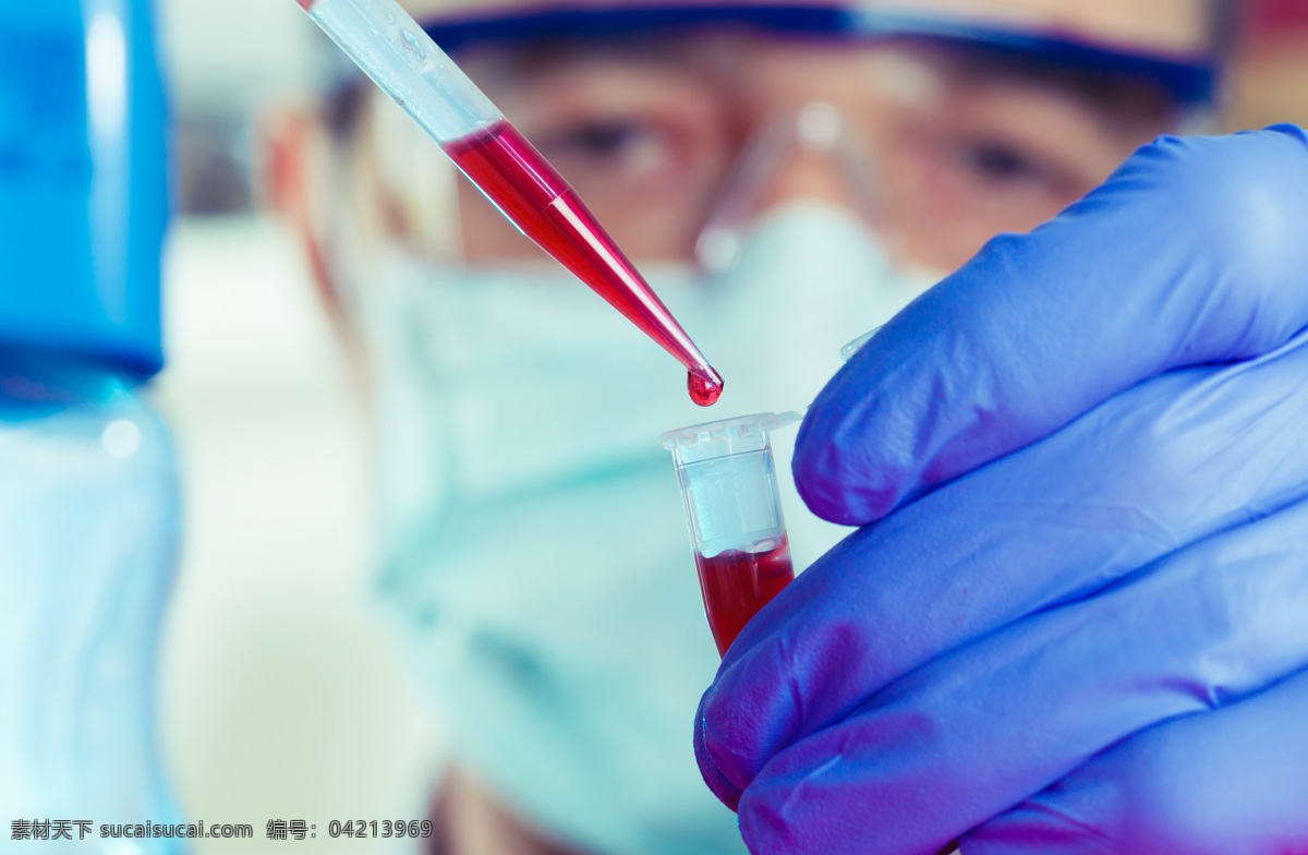 研究 埃博拉 血样 医生 滴管 埃博拉病毒 研究人员 卫生员 医务工作者 医务人员 做实验 试验 医疗护理 现代科技
