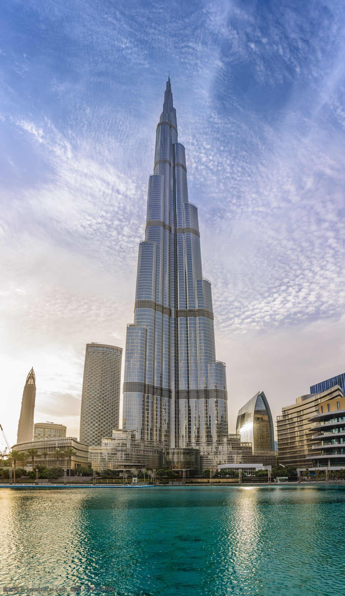 迪拜塔建筑 迪拜塔 哈里发塔 地标建筑 超高层建筑 商务楼 高楼大厦 建筑园林 建筑摄影