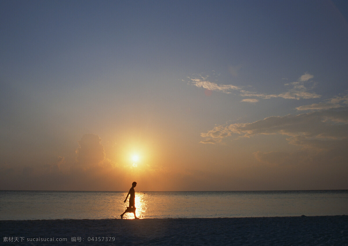 夕阳下的海滩 海滩 沙滩 大海 海景 自然景观 自然风景