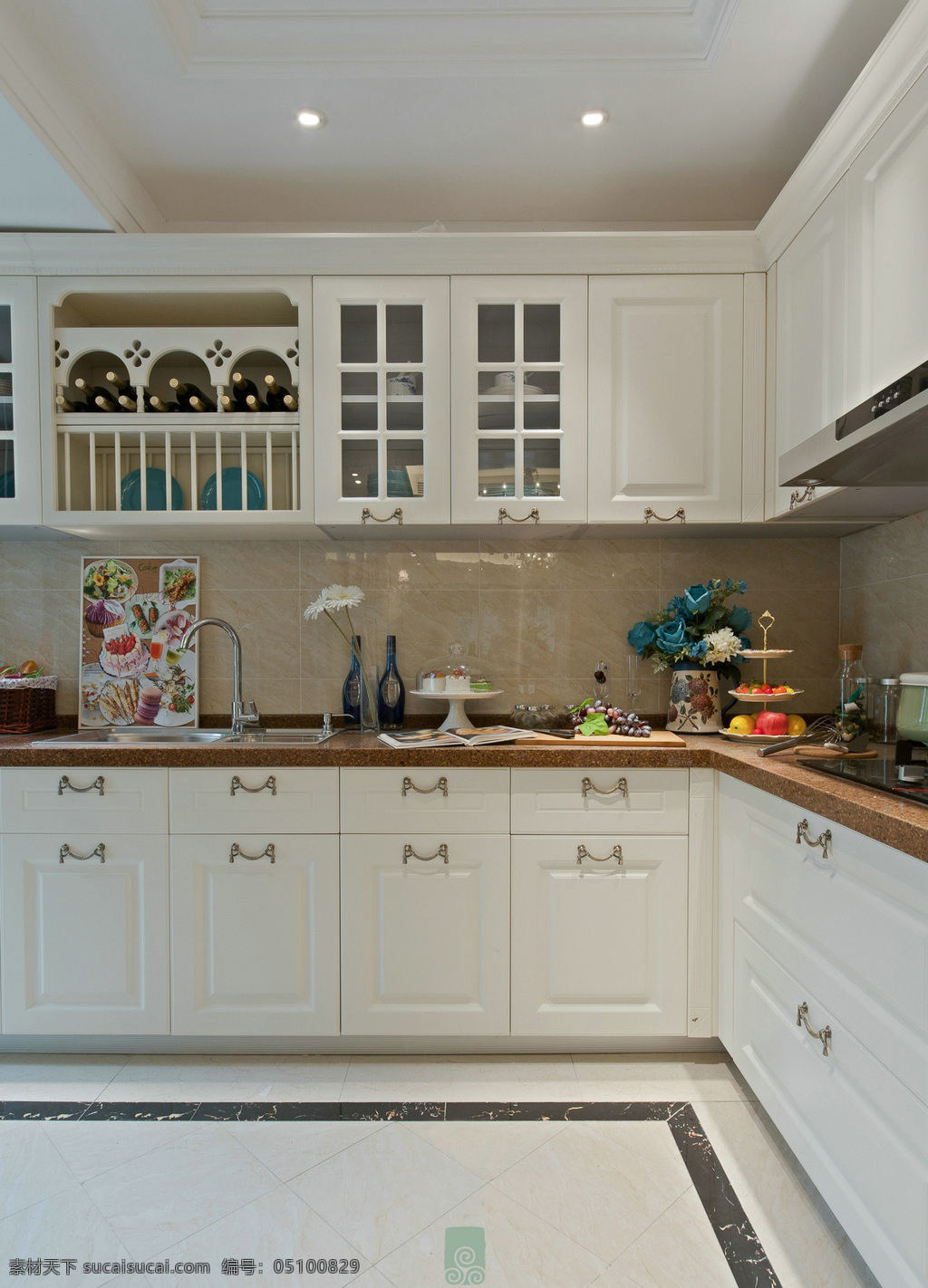 2013欧式风格开放式U型5平米小面积家居白色橱柜厨房吊顶装修效果图 – 设计本装修效果图