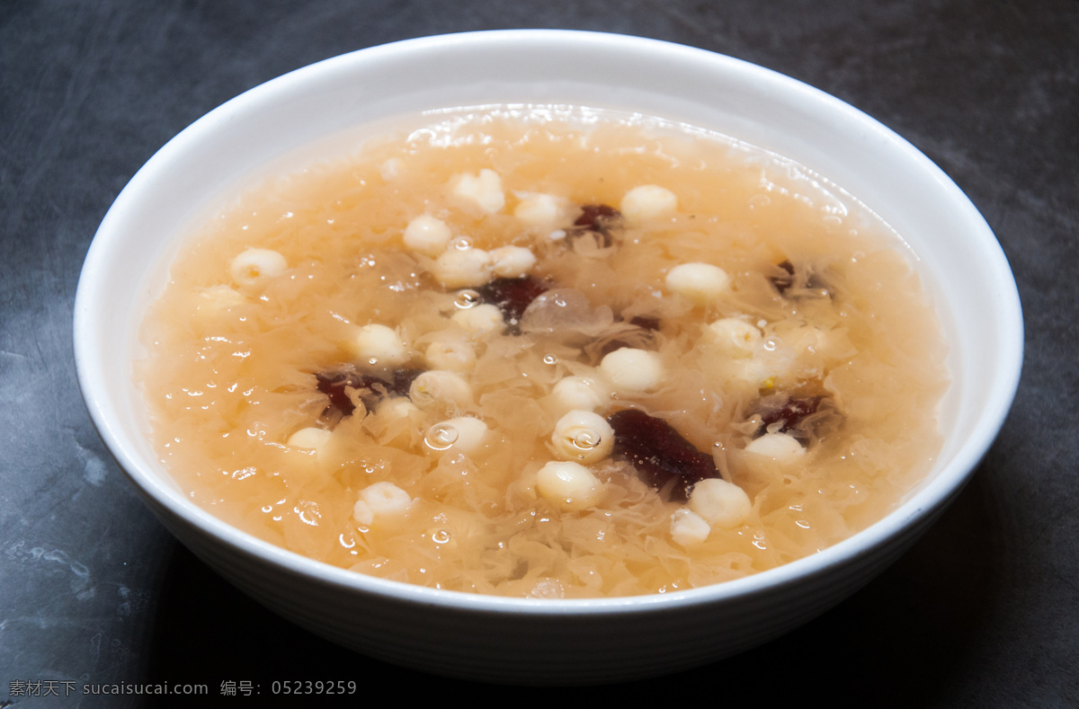 红枣 银耳 莲子 羹 银耳莲子汤 银耳莲子羹 银耳粥 银耳羹 红枣银耳 冰糖银耳羹 餐饮美食 传统美食